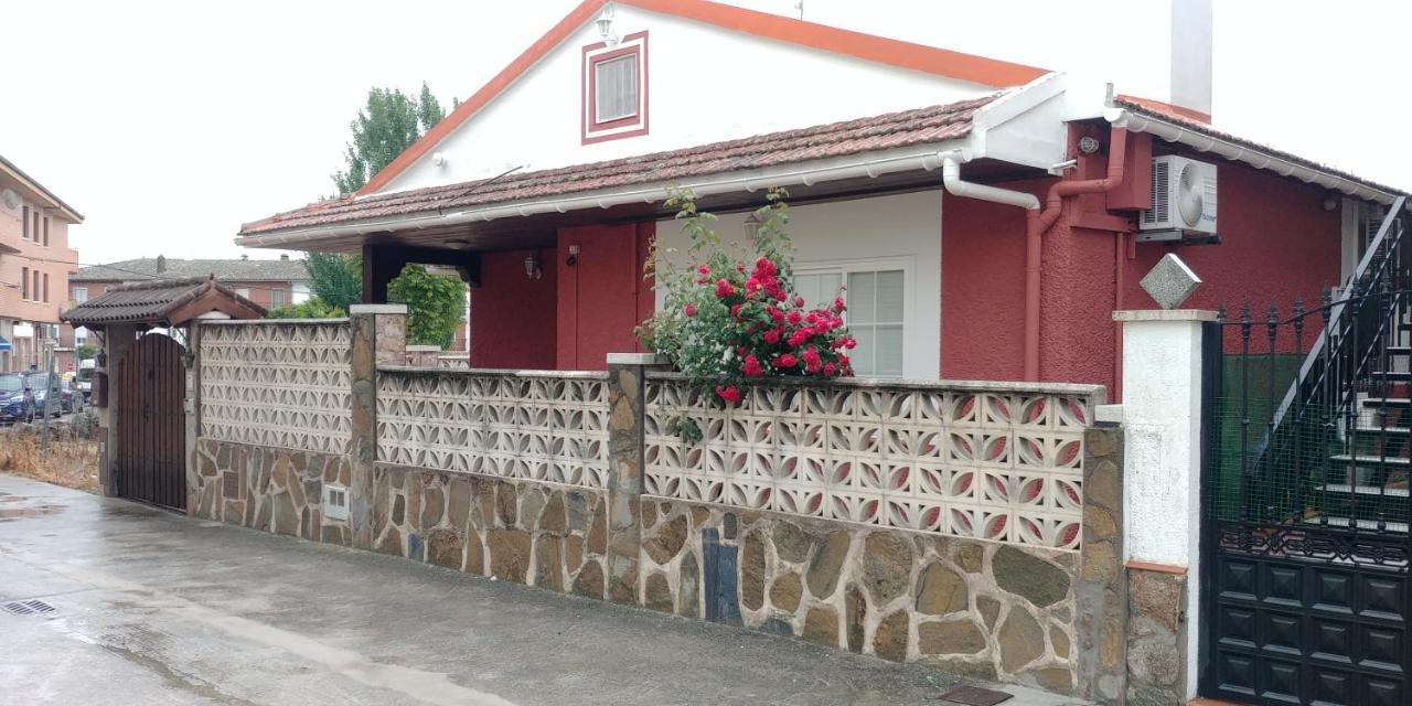 Willa La Casita De Lola Sotillo de la Adrada Zewnętrze zdjęcie
